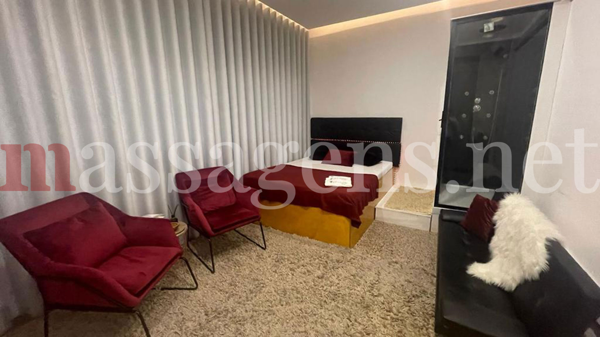 Foto horizontal Massagista Instalações